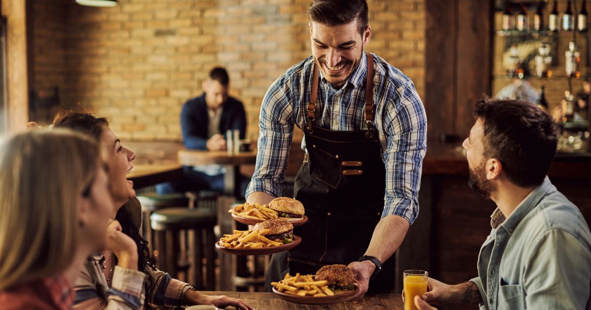 The Best Ways to Get Repeat Business in the Restaurant Industry Using