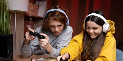 gen z gaming slang, gaming terms, two teens gaming