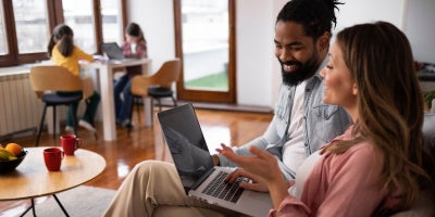 what is a mesh network, what is a wifi extender, family on devices