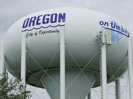 Oregon OH water tower