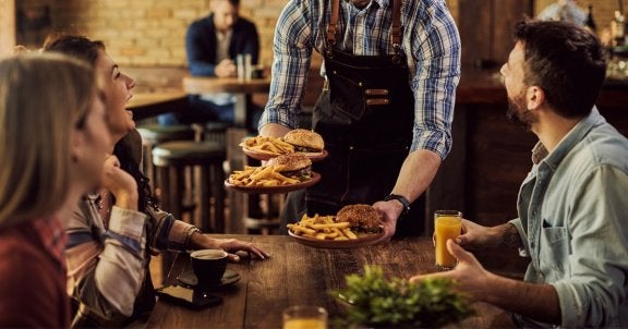 bowling green ohio restaurants, restaurants near BGSU, happy friends out to eat